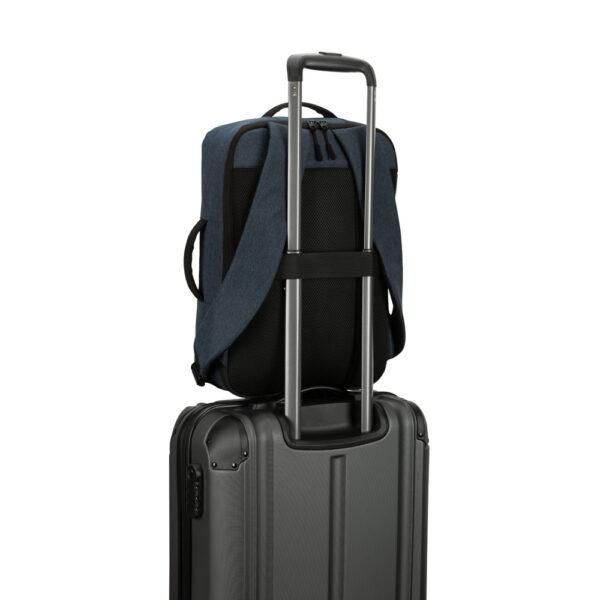 92572_104-e taska á ferðatösku